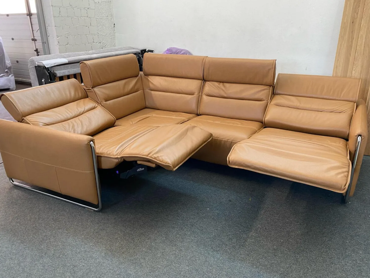 Stressless Ecksofas|Ecksofa Modell Emily iLeder Cori Farbe Caramel Metall Armlehne Chrom mit Power Funktionen