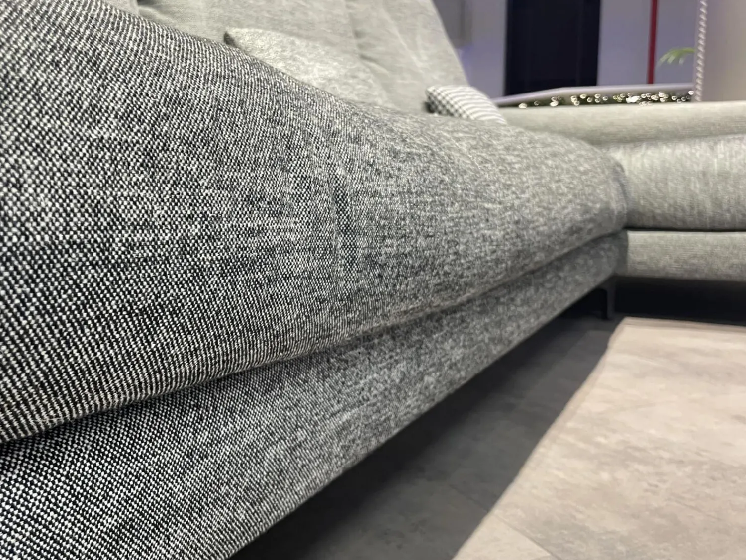 Rolf Benz Ecksofas|Ecksofa Nuvola Stoff 17 100 Dunkel Schwarz Weiß Gemustert Aluminiumgußfuß Lackiert RAL9017 Verkehrsschwarz Schwarz