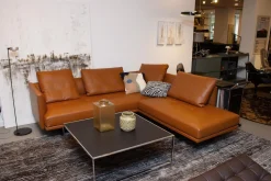 Walter Knoll Ecksofas|Ecksofa Prime Time Leder Elen Loam 126 Braun mit 3 Kissen und 1 Nackenrolle