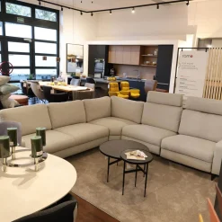 Accente Ecksofas|Ecksofa Radioso 290BB290 Stoff Wembley Angora Beige Füße Stahl Black 01 Schwarz Lackiert Mit Nackenstütze