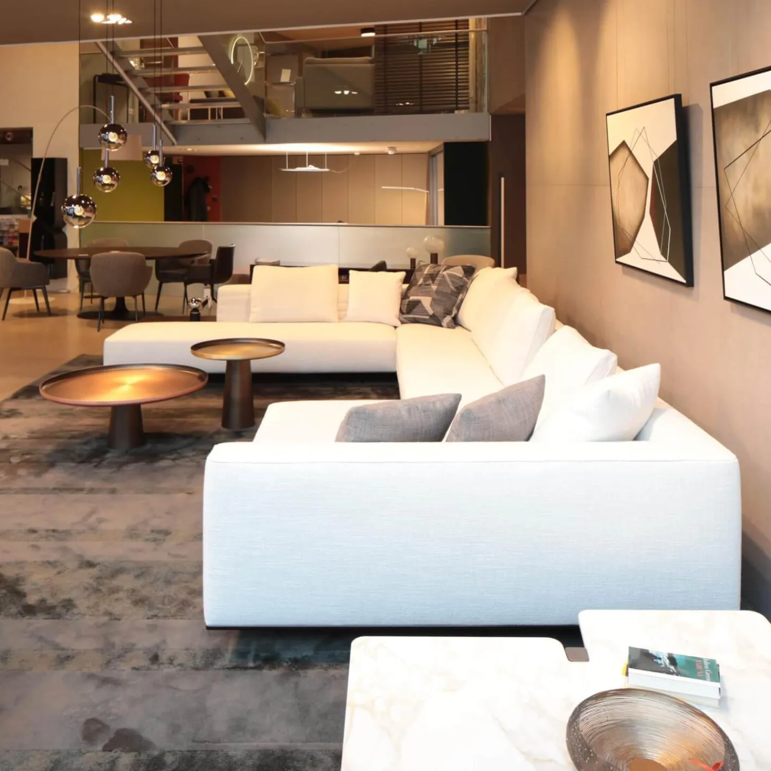 Minotti Ecksofas|Ecksofa Roger Suite Spring Stoff Natte 01 Bianco Beige Mit Kissen und Ablage aus Palisander