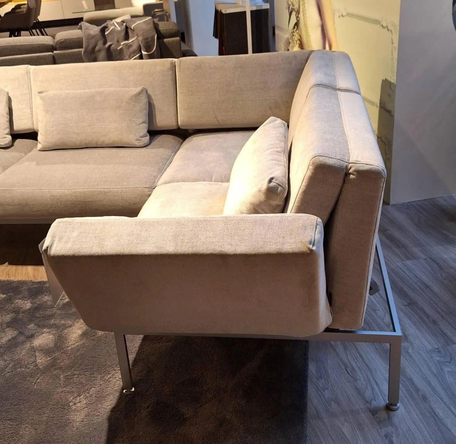 Brühl Ecksofas|Ecksofa Roro Soft Stoff 2813 0093 Hellgrau Füße Lackiert Mit Verstellfunktionen