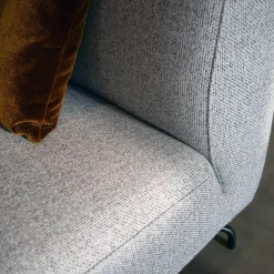 Signet Ecksofas|Ecksofa Taormina Stoff Livio Creme Grau Füße Schwarz Mit 1 Rückenkissen Und 2 Spitzkissen Stoff Genua Kupfer