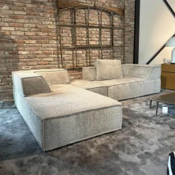 COR Ecksofas|Ecksofa Trio Stoff 9047 Greige Gestellrahmen Buche Massiv Inklusive Hocker Und Kissen