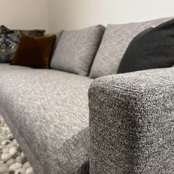 Violetta Ecksofas|Ecksofa Vesna Stoff Vivid 08 Grau Von DePloeg Inklusive Kissen