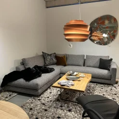 Violetta Ecksofas|Ecksofa Vesna Stoff Vivid 08 Grau Von DePloeg Inklusive Kissen