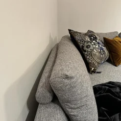 Violetta Ecksofas|Ecksofa Vesna Stoff Vivid 08 Grau Von DePloeg Inklusive Kissen