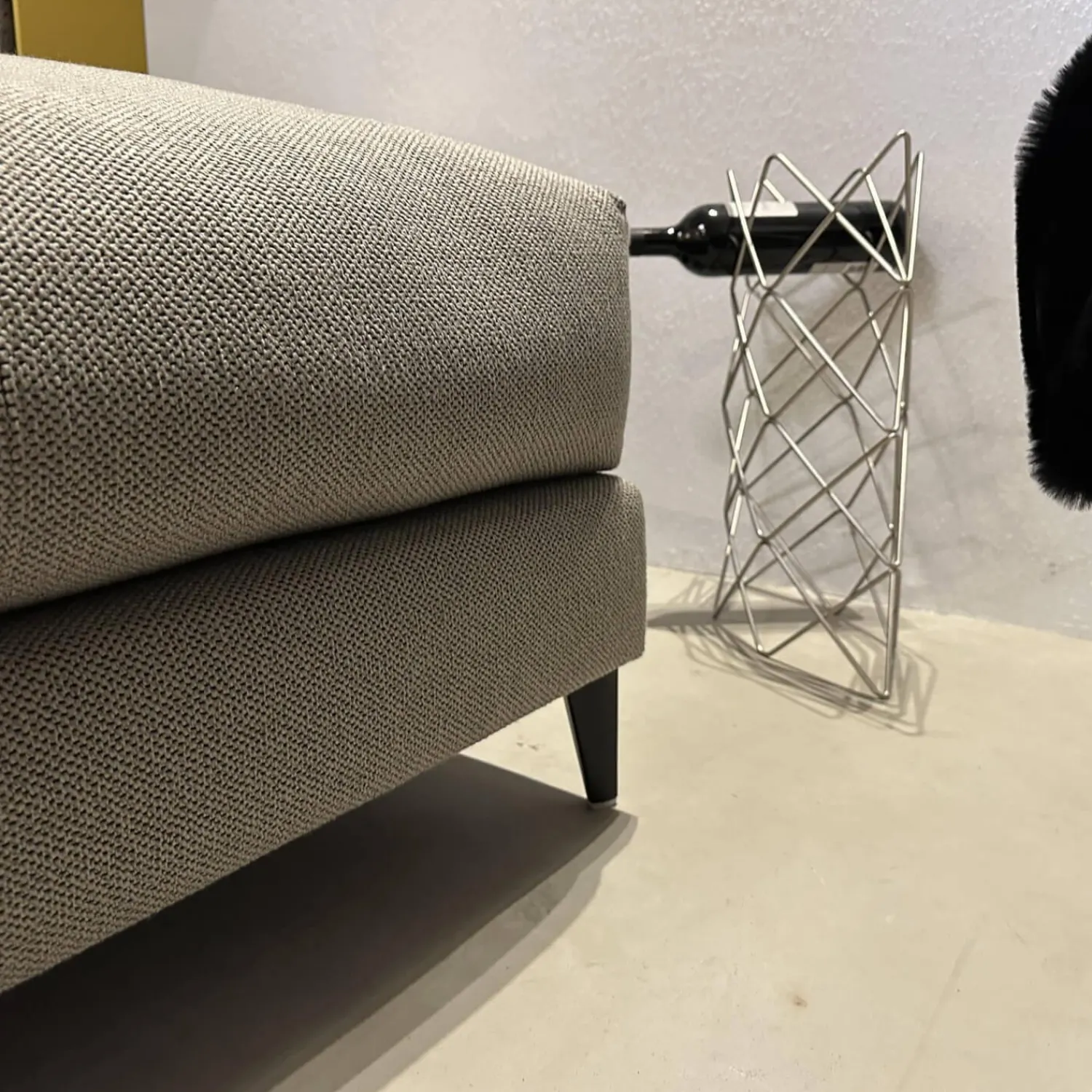 Artanova Ecksofas|Ecksofa Xenia Stoff U3471 Q2 Grau Taupe Füße Metall Schwarz