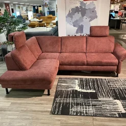 Zehdenick Ecksofas|Ecksofa ZE EM20010 Stoff Cyber Barolo Rot Füße Aluminium Schwarz Pulverbeschichtet Inklusive 2 Kopfstützen