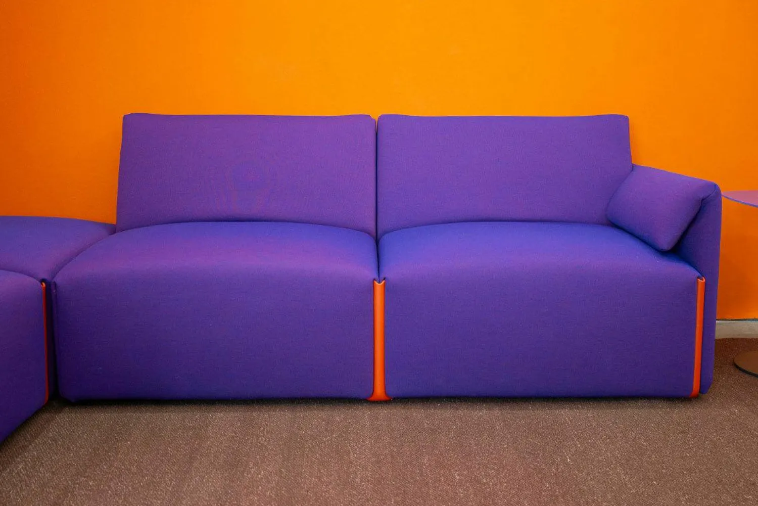 Magis Polstergruppen|Ecksofagruppe Costume Stoff Kvadrat Uniform Melange 683 Lila Verbindungslemente Orange