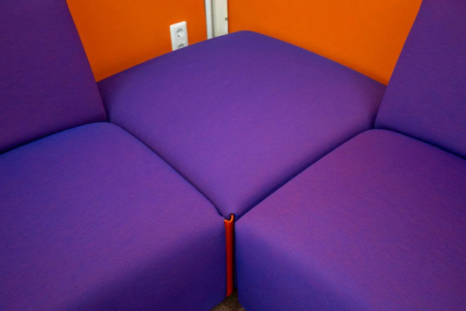 Magis Polstergruppen|Ecksofagruppe Costume Stoff Kvadrat Uniform Melange 683 Lila Verbindungslemente Orange