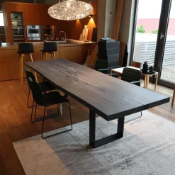 Heidingsfelder Manufaktur Esstische|Einstammtisch Naturkante Eiche Schwarz Geflammt Struktur Weiß Ausgebürstet