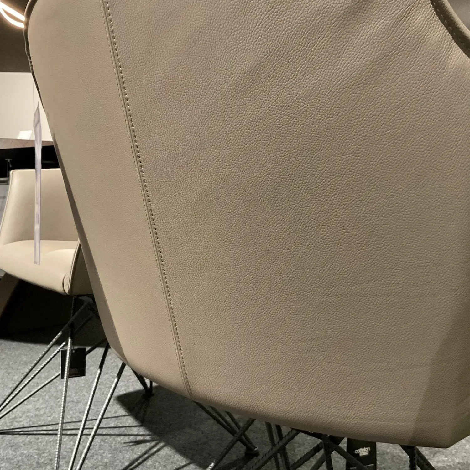 Cattelan Italia Stuhlsets|2er Set Armlehnstuhl Flaminia Softleder 951 Castoro Beige Gestell Stahl Graphit