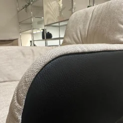 Freifrau Stuhlsets|4er Set Armlehnstuhl Leya Innen Stoff Maple 212 Beige Außen Leder Orient 20001 Ebony Schwarz Gestell Metall Schwarz Pulverbeschichtet