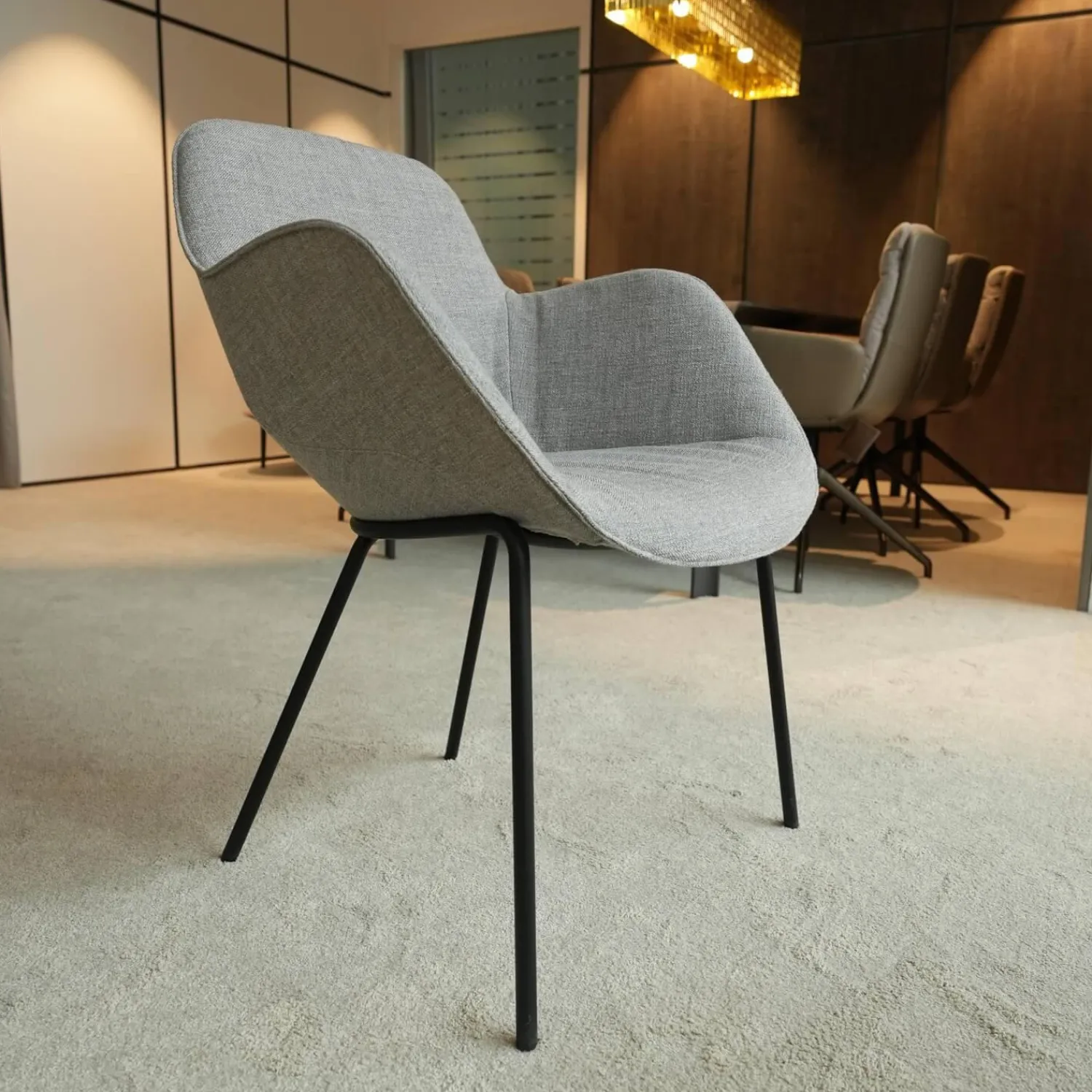 Walter Knoll Stuhlsets|2er Set Armlehnstuhl Sheru Stoff Gaia 7891 Platin Grau 4 Bein Untergestell Matt Pulverbeschichtet Schwarz