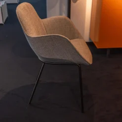 Walter Knoll Stuhlsets|4er Set Armlehnstuhl Sheru Bezug Stoff 25 Togba 7854 Pebble Grau 4-Bein-Gestell Pulverbeschichtet Schwarz