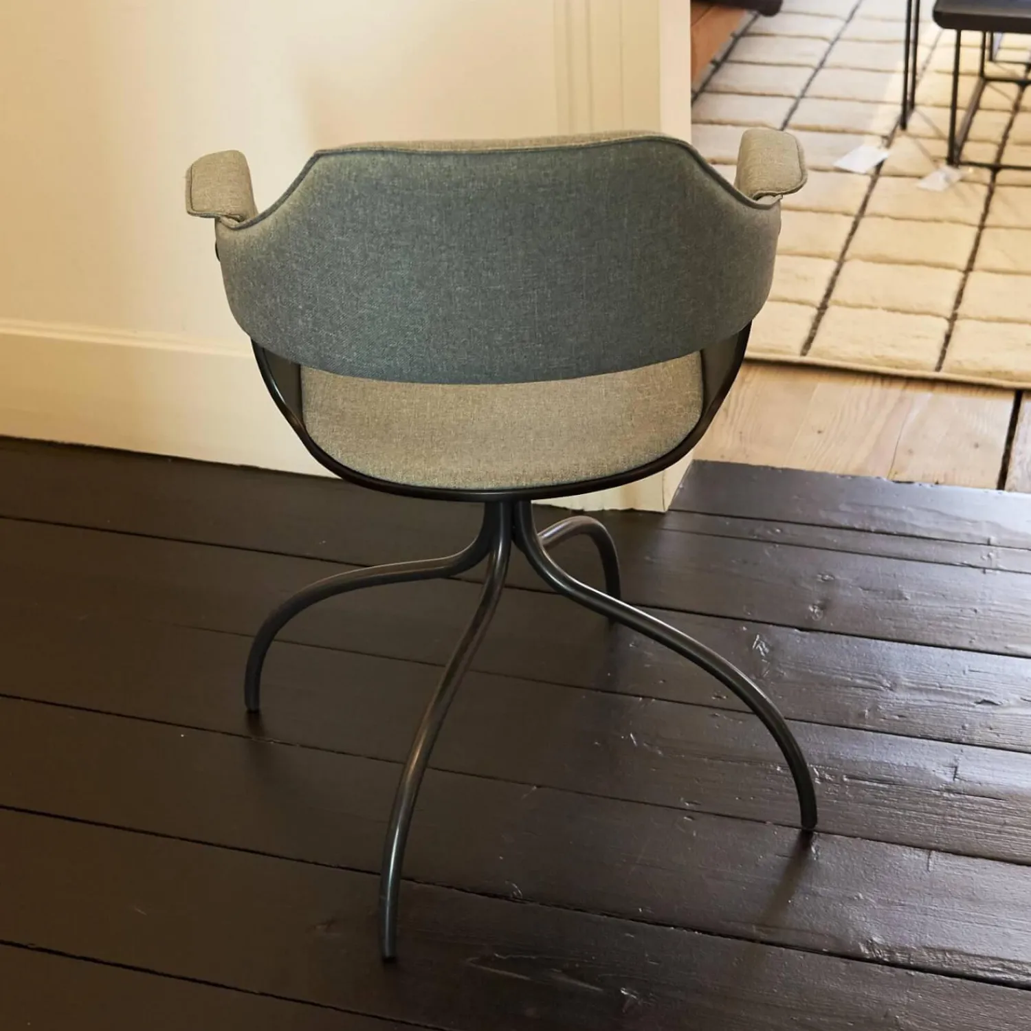 BD Barcelona Stuhlsets|2er Set Armlehnstuhl Showtime Mit Armauflage Sitzschale Schwarz Lackiert Matt Sitz Medley Y03 Grau Gestell Matt Schwarz Drehbar