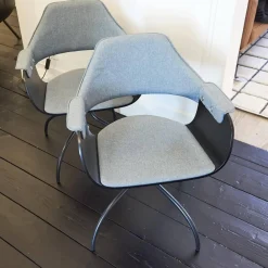 BD Barcelona Stuhlsets|2er Set Armlehnstuhl Showtime Mit Armauflage Sitzschale Schwarz Lackiert Matt Sitz Medley Y03 Grau Gestell Matt Schwarz Drehbar