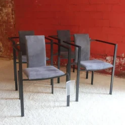 KFF Stuhlsets|4er Set Armlehnstuhl Trik Bezug Alcantara Leder Grau Gestell Metall Schwarz