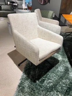 Christine Kröncke Stuhlsets|4er Set Armlehnstuhl Yuma Stoff Sama 072 Papyrus Creme Drehgestell Schwarz Pulverbeschichtet Mit Kunststoffgleitern