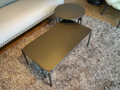 DEDON Loungemöbel|2er Set Couchtisch Izon Platte HPL Black Pepper Schwarz Gestell ALuminium Pulverbeschichtet Black Pepper Schwarz