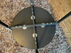 DEDON Loungemöbel|2er Set Couchtisch Izon Platte HPL Black Pepper Schwarz Gestell ALuminium Pulverbeschichtet Black Pepper Schwarz