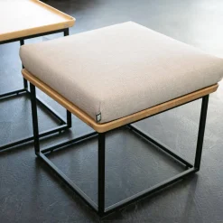 Rolf Benz Couchtische|2-er Set Couchtisch Tischplatte Massiv Eiche Farblos Lackiert Gestell Stahl Lack Matt Verkehrsschwarz RAL 9017 ohne Kissen