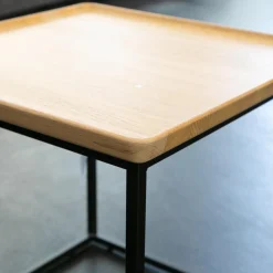 Rolf Benz Couchtische|2-er Set Couchtisch Tischplatte Massiv Eiche Farblos Lackiert Gestell Stahl Lack Matt Verkehrsschwarz RAL 9017 ohne Kissen