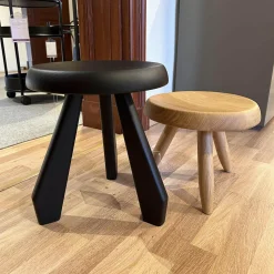 Cassina Hocker & Sitzsäcke|2er Set Hocker Tabouret Berger Und Meribel In Eichenholz Natur Und Schwarz Gebeizt