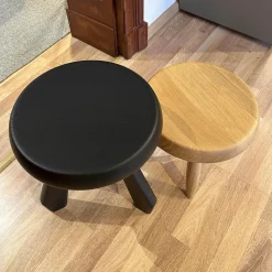Cassina Hocker & Sitzsäcke|2er Set Hocker Tabouret Berger Und Meribel In Eichenholz Natur Und Schwarz Gebeizt