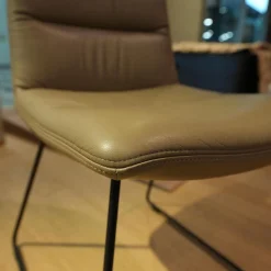 KFF Stuhlsets|2er Set Stuhl Arva Light Leder Sauvage Schlammgrau 8103 Braun Grau Drahtkufengestell Struktur Schwarz M02