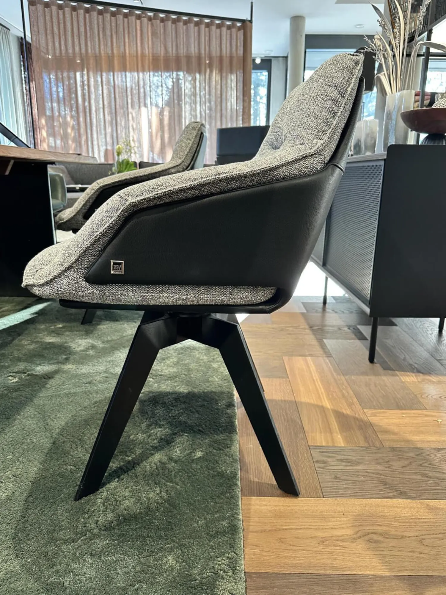 Bielefelder Werkstätten Stuhlsets|2er Set Stuhl Daron Dining Außen Leder Normandie 1 Schwarz Innen Stoff Yoko BW1727 191 Schwarz Weiß Holzgestell Eiche Massiv Schwarz Gebeizt