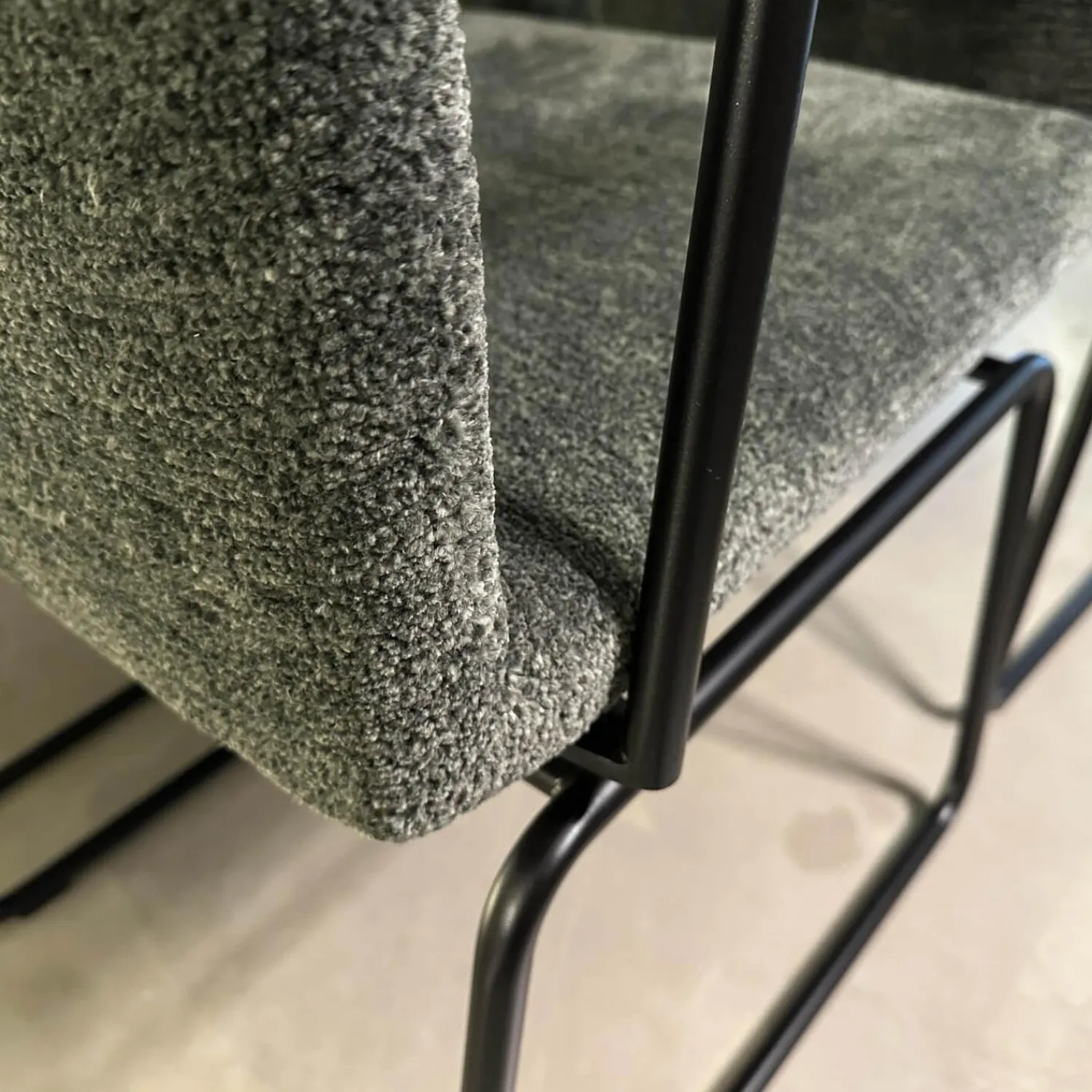 Bacher Stuhlsets|6er Set Stuhl Filon Stoff Cloud Hunter 156 Grün Kufengestell Metall Schwarz Tiefmatt Pulverbeschichtet Mit Schwingmechanik