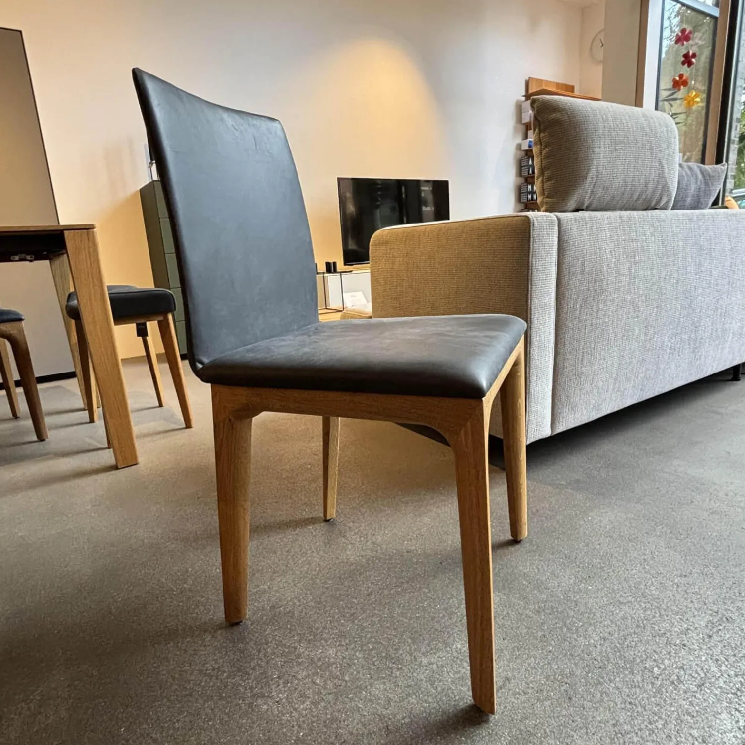 Scholtissek Stuhlsets|4er Set Stuhl Fira ll Anilinleder Novara Black Schwarz Gestell Eiche Natur Geölt