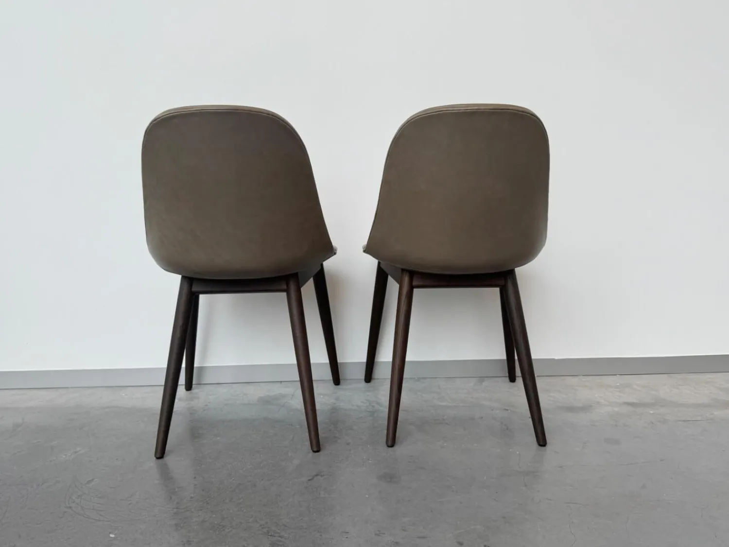 Menu Stuhlsets|2er Set Stuhl Harbour Leder Dakar Grey Braun Grau Gestell Eiche Dunkel Gebeizt