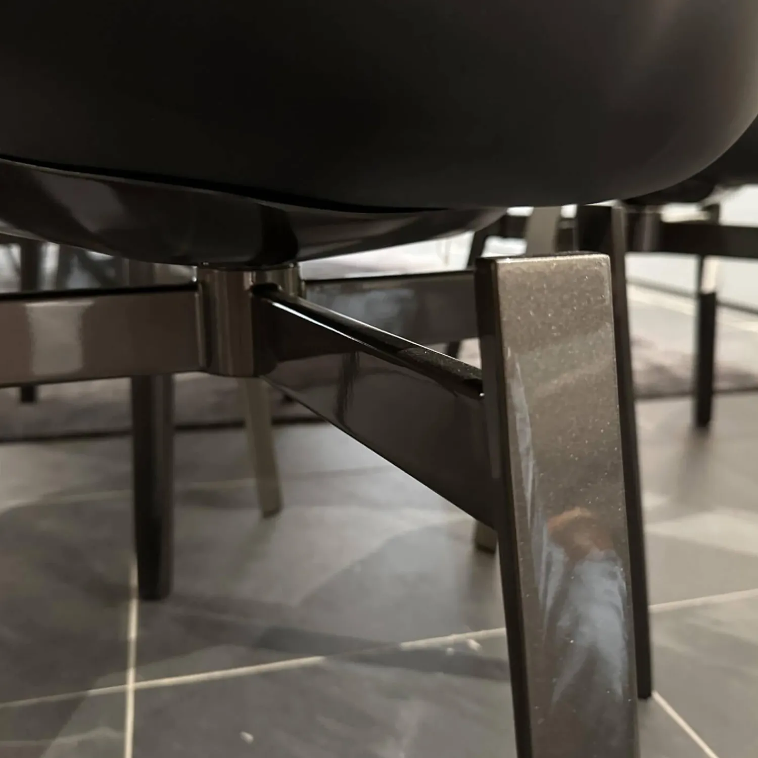 B&B Italia Stuhlsets|4-er Set Stuhl Husk Stoff Serle Grau Blau Schale Polyurethanharz Anthrazit Gestell Schwarz Verchromt Lackiert