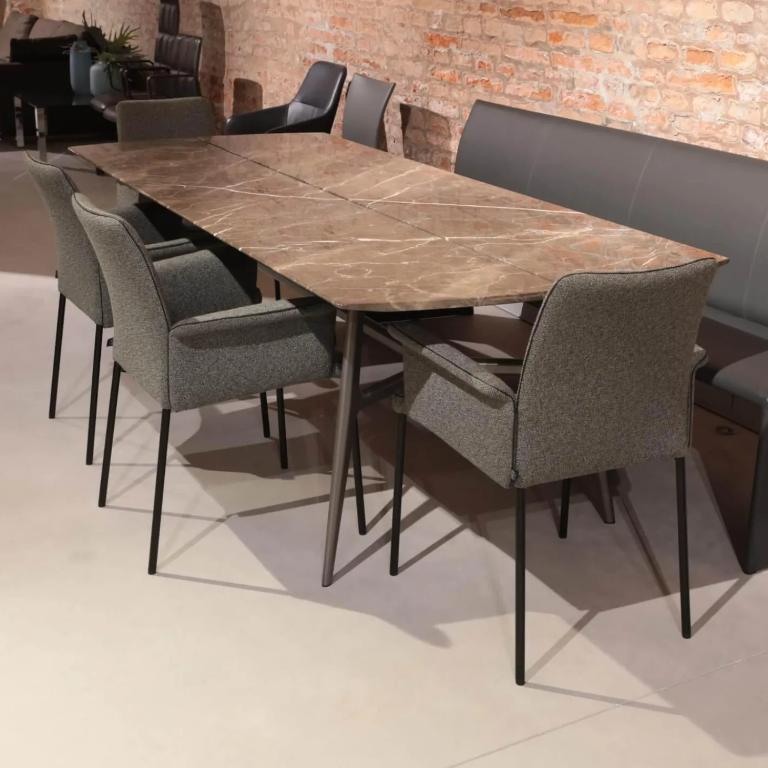 Christine Kröncke Stuhlsets|6er Set Stuhl Jaro 200 Stoff Matteo 033 Muscio Grau Keder Comfort Schwarz Gestell Schwarz Pulverbeschichtet Mit Kunststoffgleitern Ohne Tisch