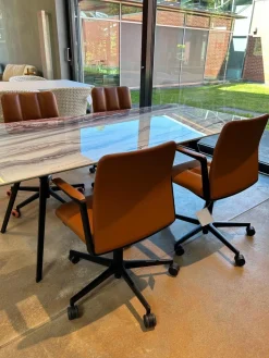 Walter Knoll Bürostühle|Stuhlsets|4er Set Stuhl Leadchair Management Leder Napoli Cognac Braun Gestell Schwarz Matt Pulverbeschichtet Füße Rollen Schwarz