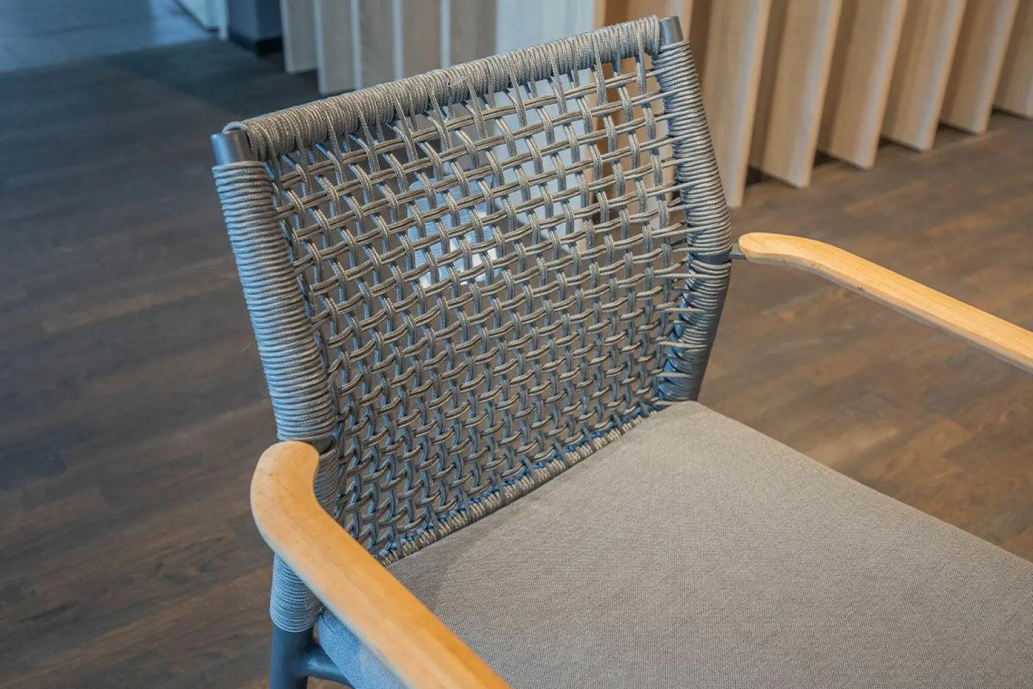 Solpuri Gartenstühle|2er Set Stuhl Vera Outdoor Stoff Bombay Hellgrau Gestell Aluminium Anthrazit