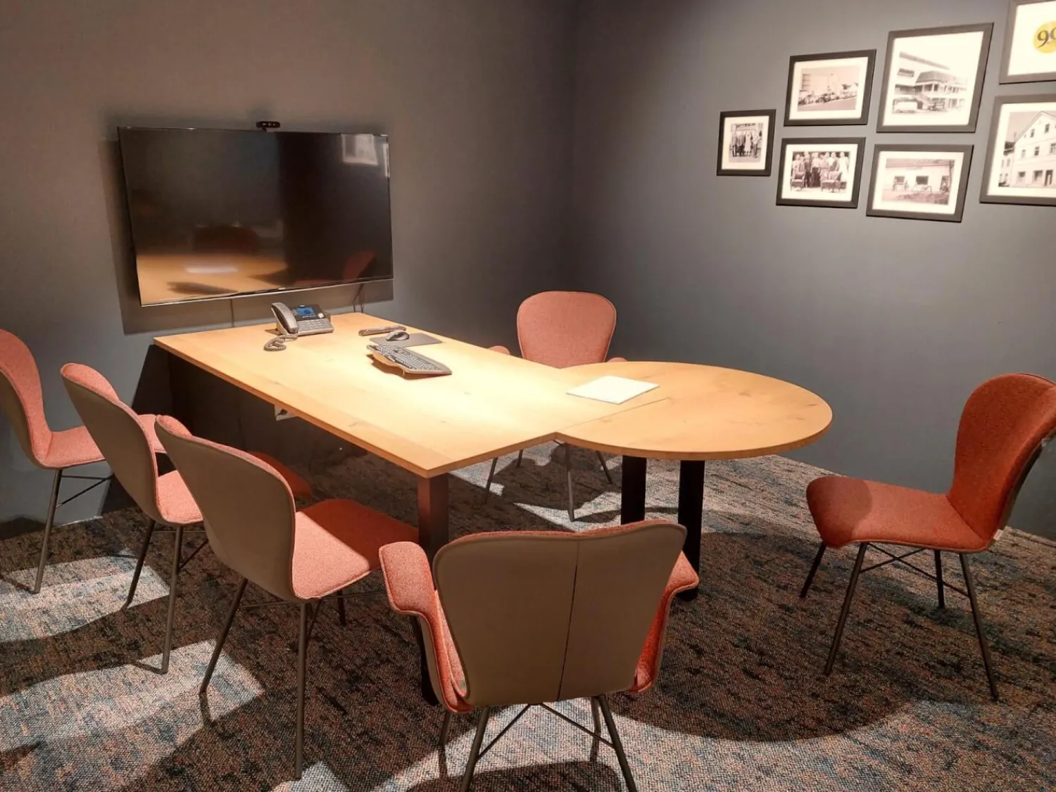 Bert Plantagie Stuhlsets|6er Set Stuhlgruppe Blake Four Innen Stoff Shock SHO300 Bordeaux Rot Außen Leder Tendens LD1400 Lava Grau Braun Gestell Metall Pulverbeschichtet Anthrazit