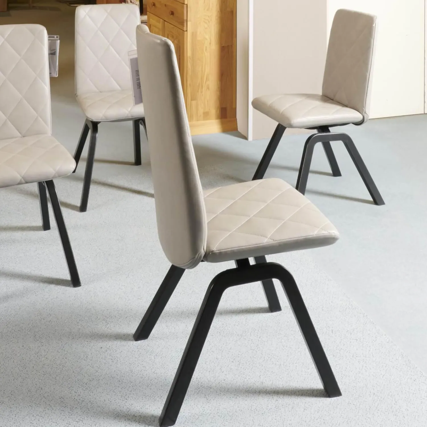 Stressless Stuhlsets|6-er Stuhlgruppe Mango Leder Paloma Silver Grey Gestell Schwarz 36 Buche Gebeizt Und Lackiert Mit Balance Adapt