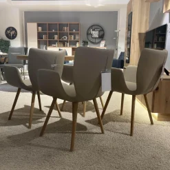 Scholtissek Stuhlsets|4er-Set Armlehnpolsterstuhl Kasaar Leder Prestige M 131 Kiesel Gestell Eiche Puro Geölt