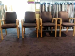 Dyrlund Stuhlsets|4er-Set Armlehnstühle Leder 508 Dark Brown Gestell Lackiert