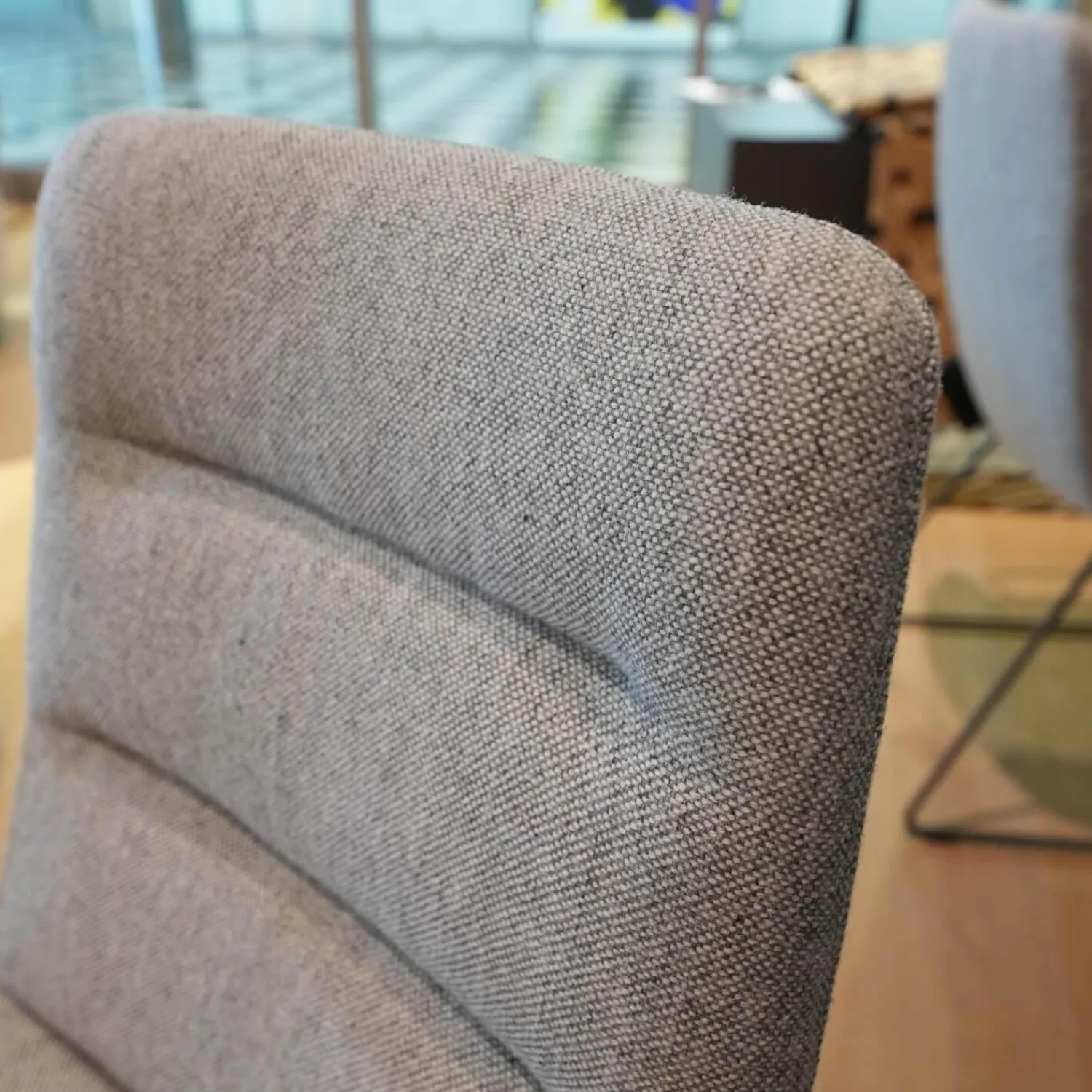 KFF Stuhlsets|6er-Set Armlehnstuhl Arva Light Bezug Stoff Hallingdal 116 Grau Drahtkufengestell Eisenblank Einschichtlack