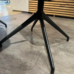 KFF Stuhlsets|4er-Set Armlehnstuhl Arva Leder Sauvage Schwarz 4 Fuß Stern Gestell Struktur Schwarz Drehbar