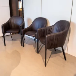 Freifrau Stuhlsets|3er-Set Armlehnstuhl Celine Leder Sahara Canelo 60015 Braun Gestell Stahl Schwarz