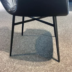 Draenert Stuhlsets|4er-Set Armlehnstuhl Dexter Vorne Stoff Charmelle Cloud Blau Rücken Leder I 89001 Schwarz Gestell Stahl Schwarz