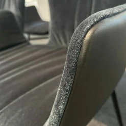 Draenert Stuhlsets|4er-Set Armlehnstuhl Dexter Vorne Stoff Charmelle Cloud Blau Rücken Leder I 89001 Schwarz Gestell Stahl Schwarz