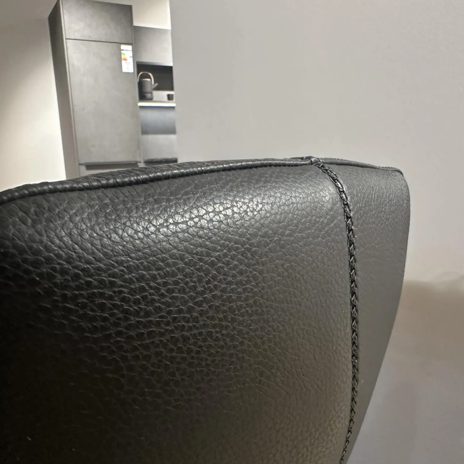 Leolux Barhocker & Barstühle|2er-Set Barhocker Caron Leder Senso 1000 Schwarz Gestell Epoxy Granite Anthrazit Matt