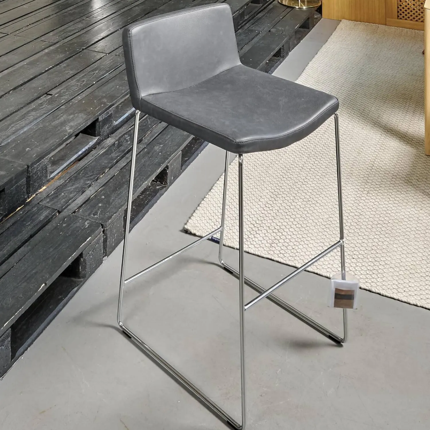 Tonon Barhocker & Barstühle|2er-Set Barhocker Wave Bezug Eco-Leder Schwarz Gestell Verchromt Inklusive Gleiter